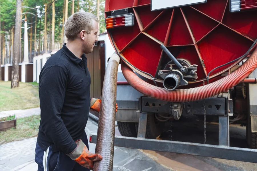 Benefits Of Professional Septic Tank Pumping Services in Miami Gardens, FL